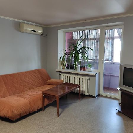 Appartamento Проспект Миру 35 Kryvyj Rih Esterno foto