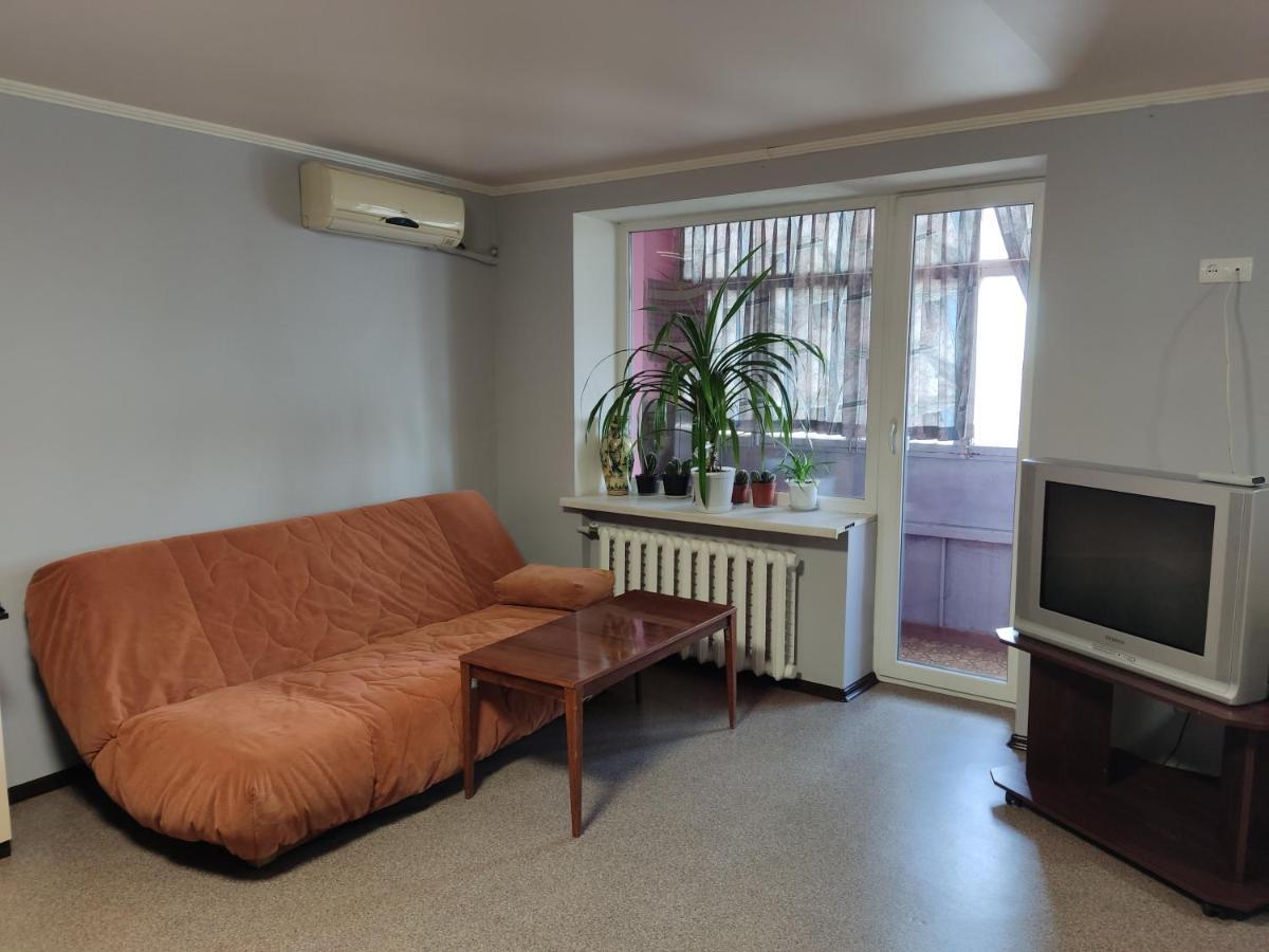 Appartamento Проспект Миру 35 Kryvyj Rih Esterno foto
